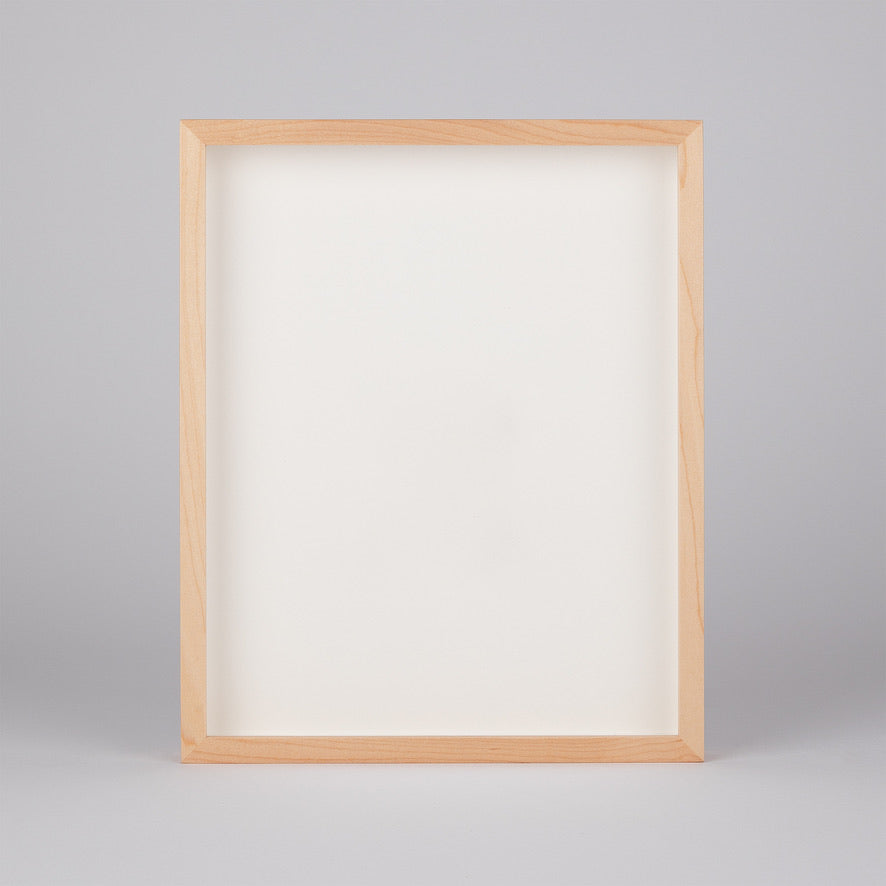 Gallery Frame To Go — Bilderrahmen Massivholz Erle mit Fremdfeder Eckverbindung, Frameworks Berlin