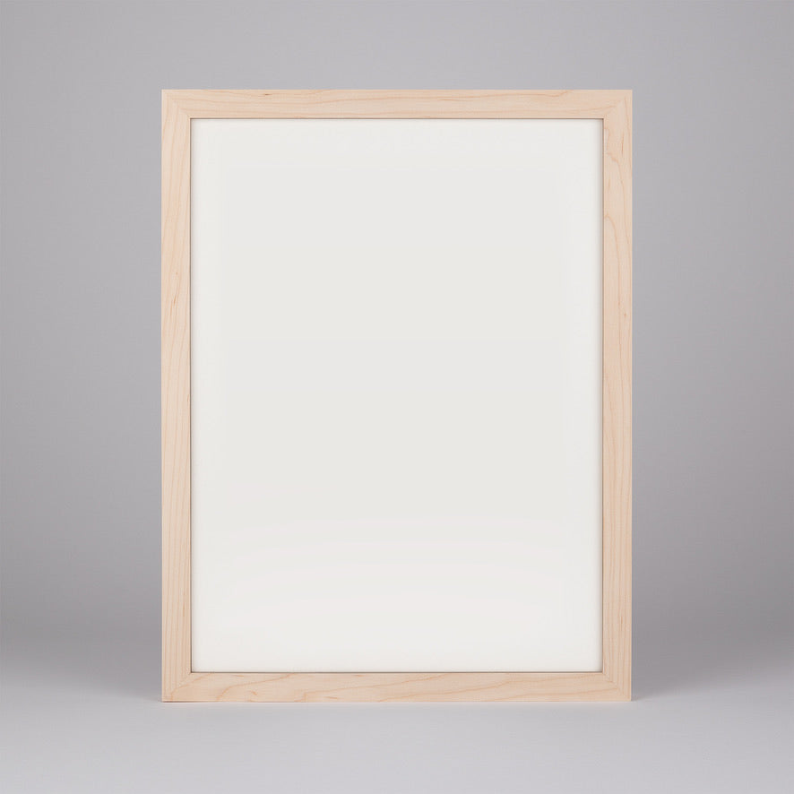 Gallery Frame To Go — Bilderrahmen Massivholz Ahorn mit Fremdfeder Eckverbindung, Frameworks Berlin
