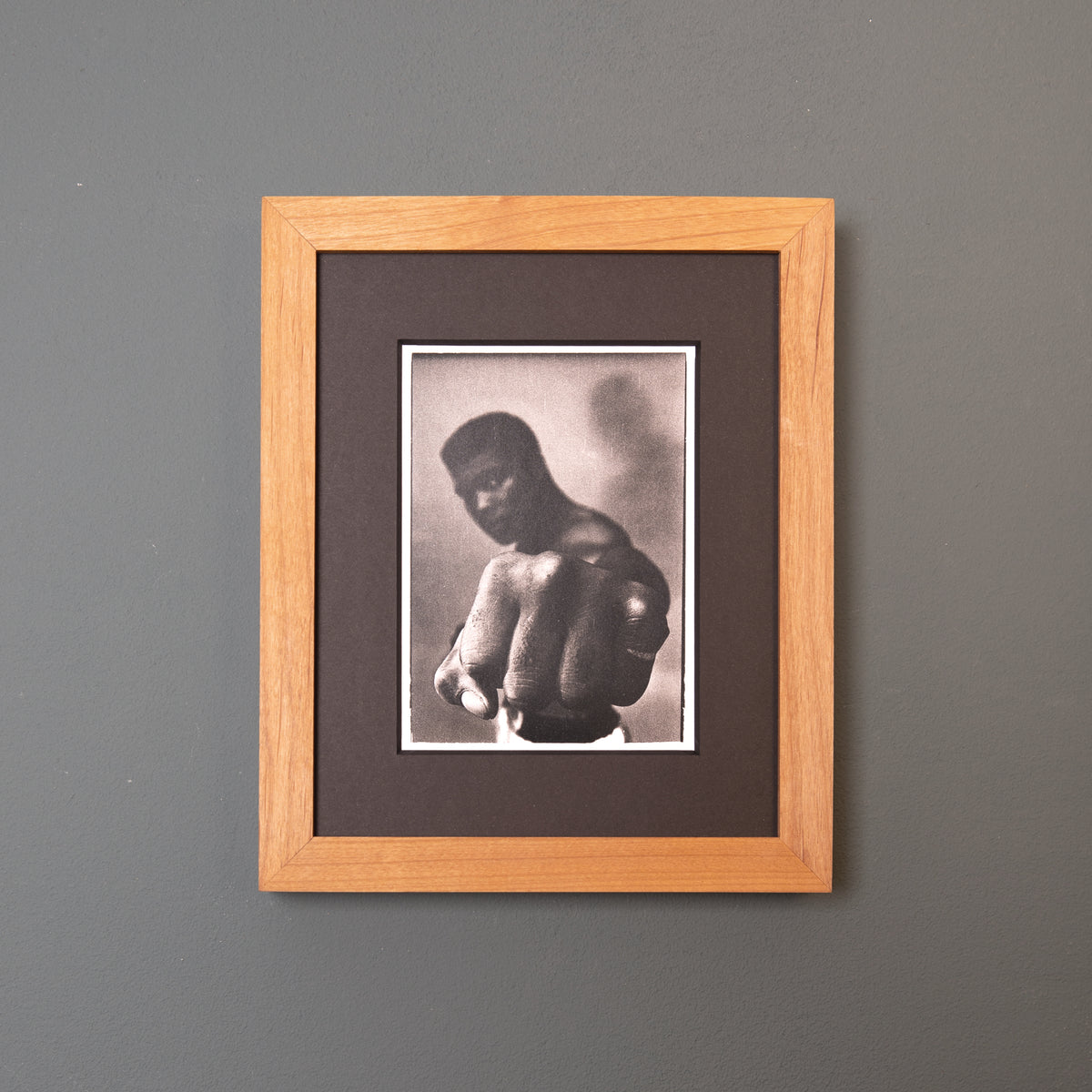 Muhammad Ali« by Thomas Hoepker, gerahmt von Frameworks Berlin
